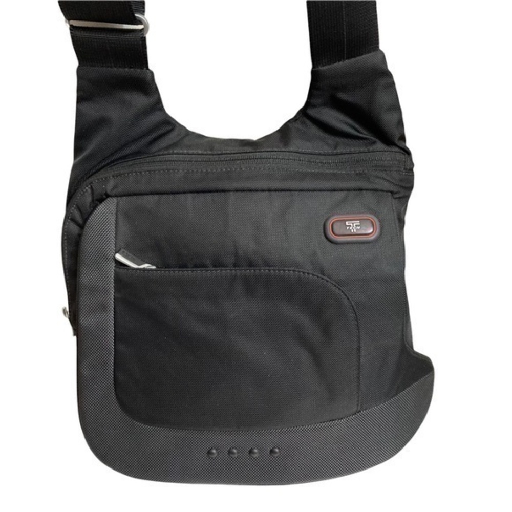 Tumi black nylon messenger bag adjustable crossbody strap